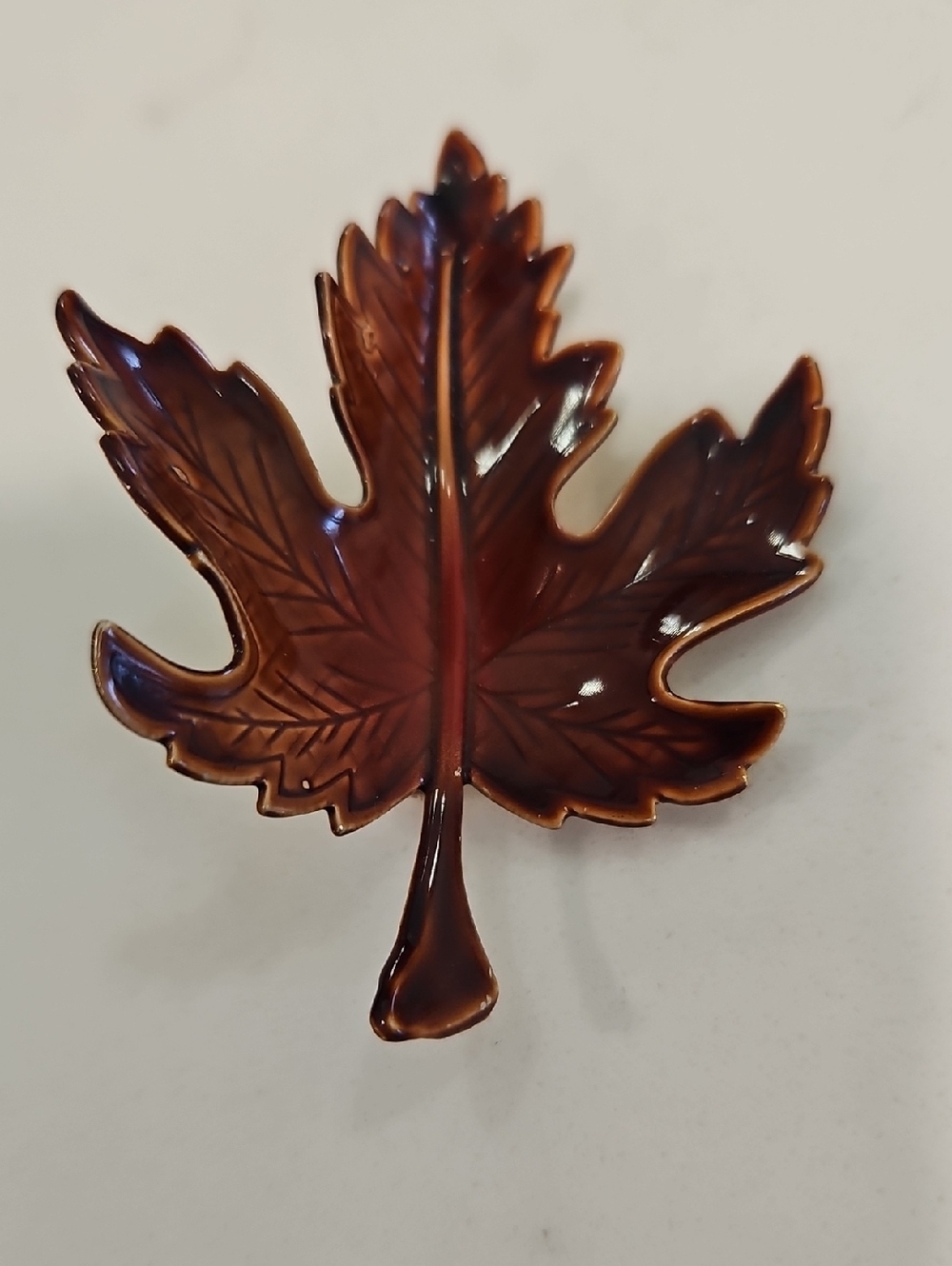 Enameled Oak Leaf Brooche Brown 2 1/4 Long Lovely Lapel Art Vintage